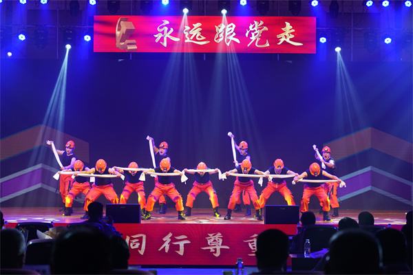 14新时代工人.jpg